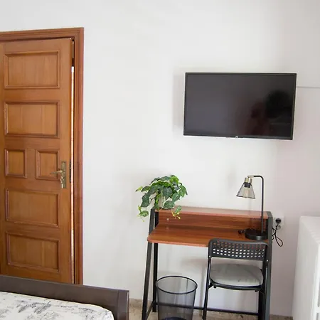Homestay Habitacio V Cal Kim *
