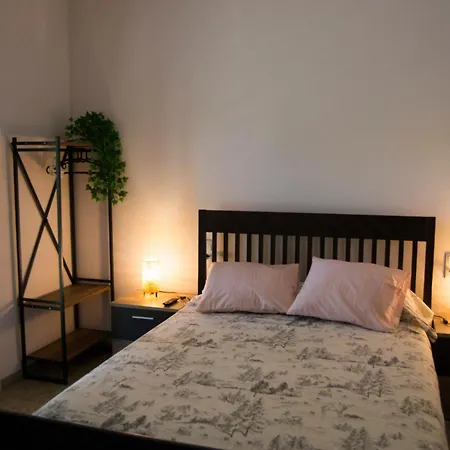Habitacio V Cal Kim Homestay *